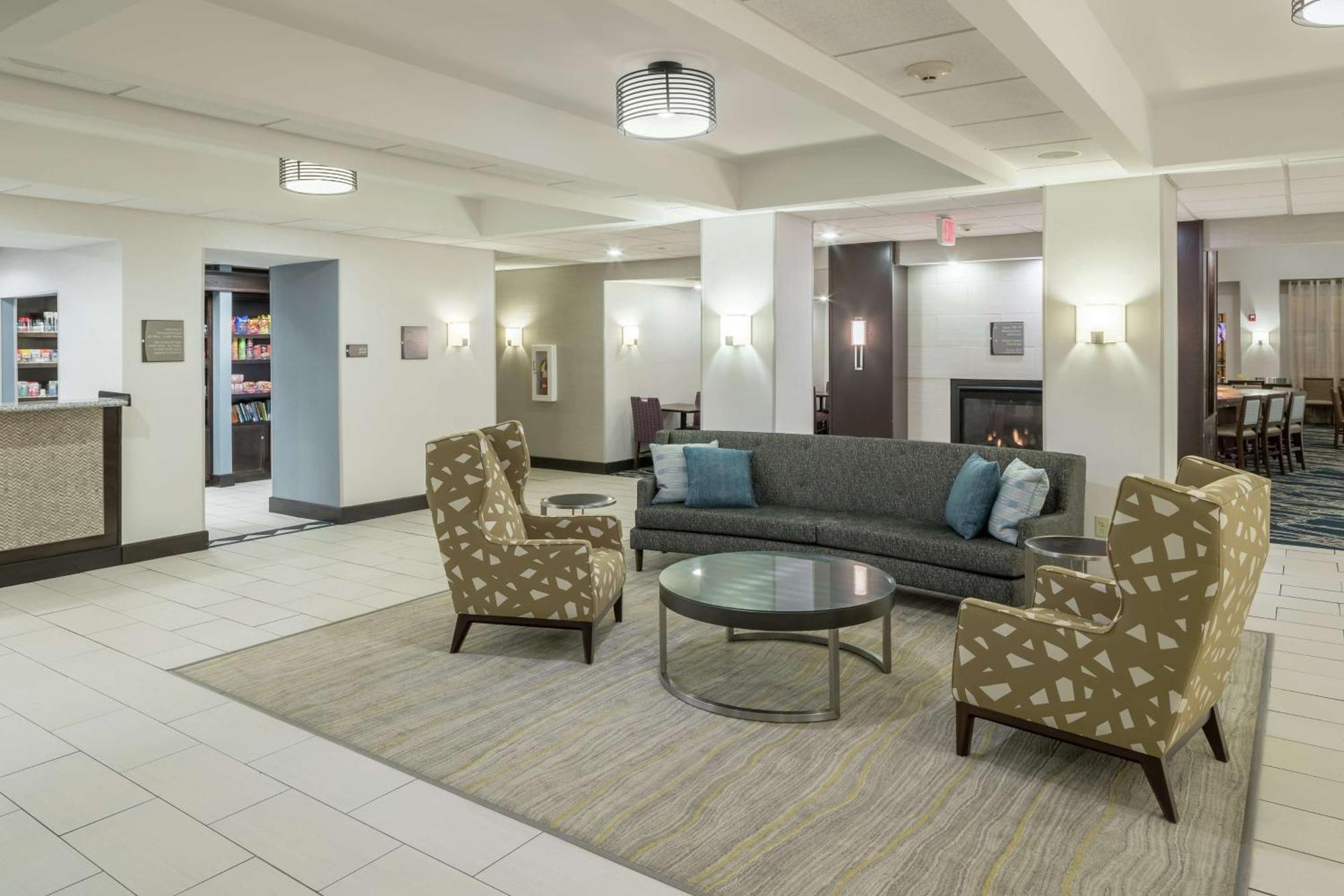 Homewood Suites By Hilton Cedar Rapids-North Екстер'єр фото