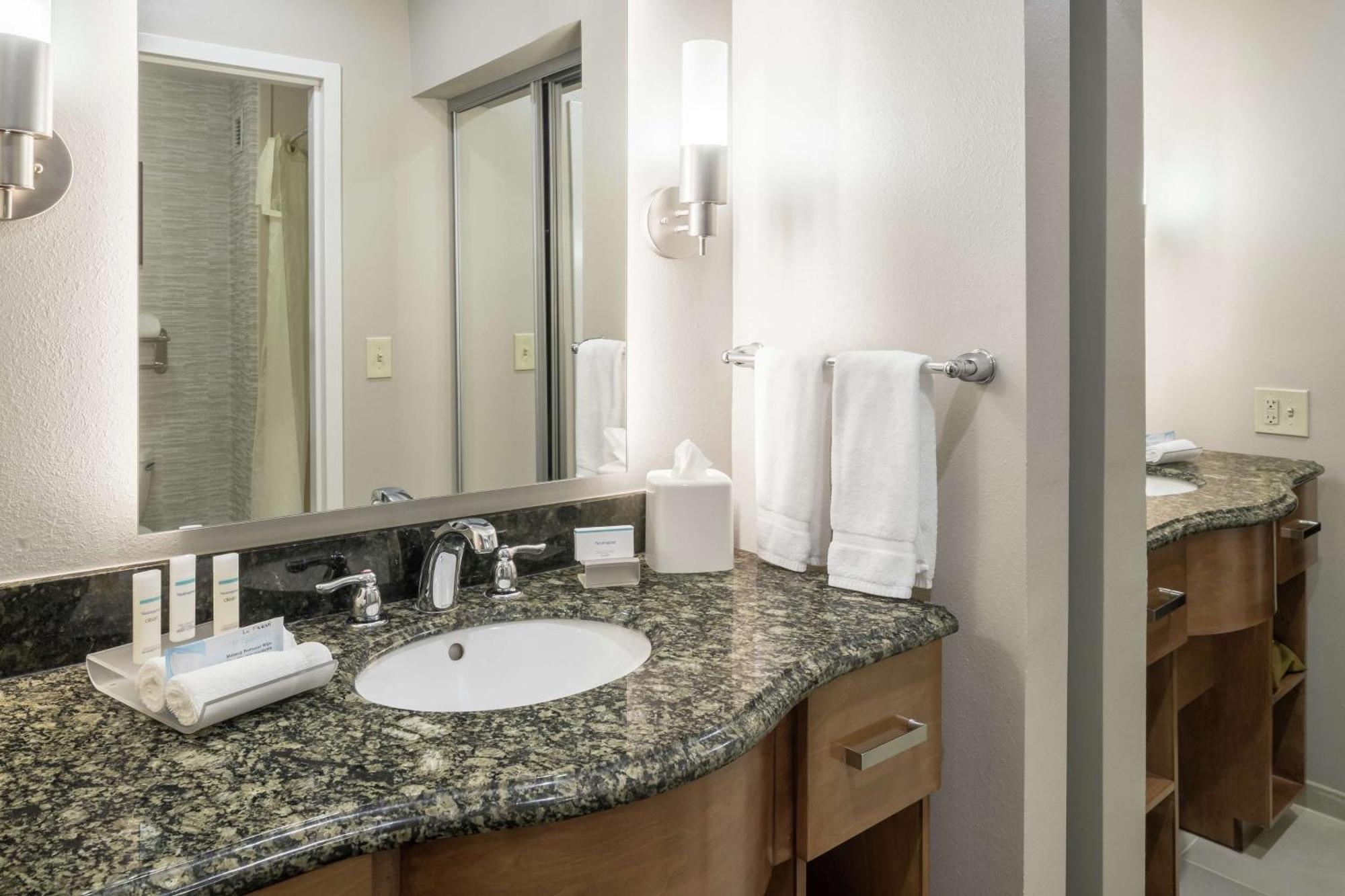 Homewood Suites By Hilton Cedar Rapids-North Екстер'єр фото