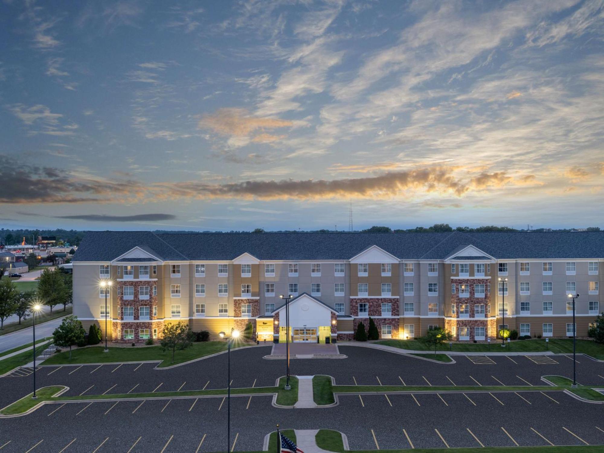 Homewood Suites By Hilton Cedar Rapids-North Екстер'єр фото